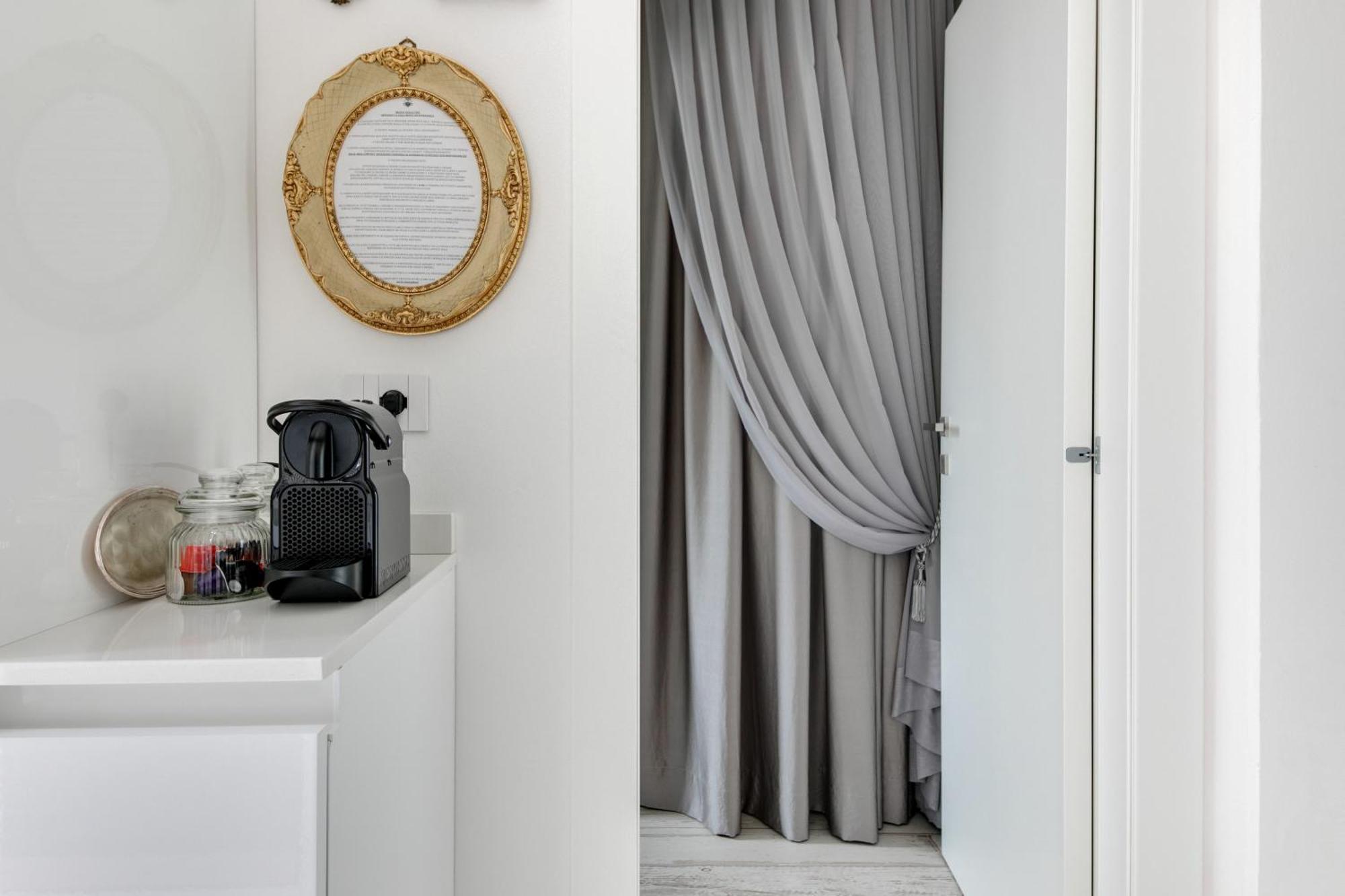 Villa Monti Suites&Aparts เชเซนาติโก ภายนอก รูปภาพ
