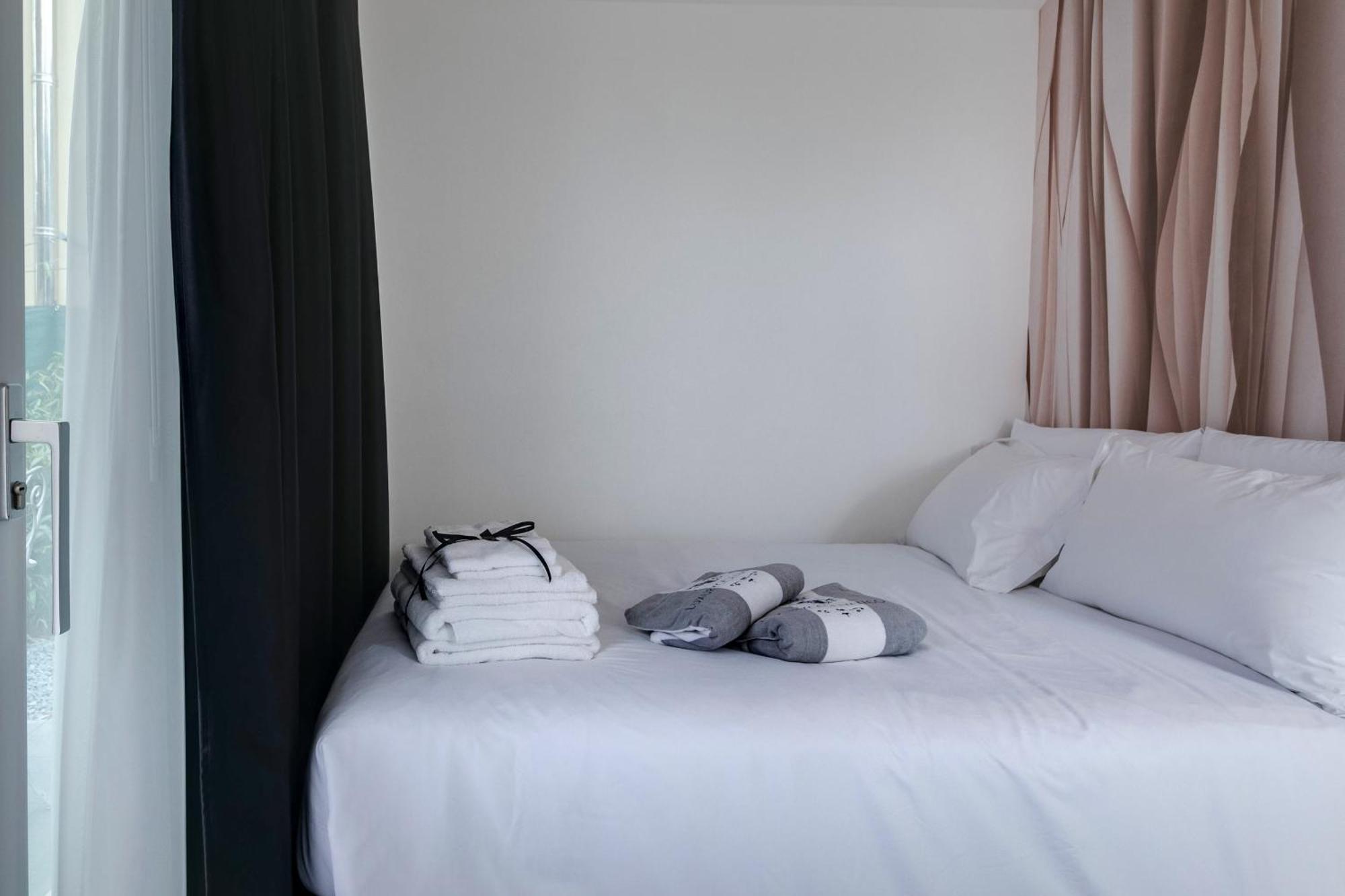 Villa Monti Suites&Aparts เชเซนาติโก ภายนอก รูปภาพ