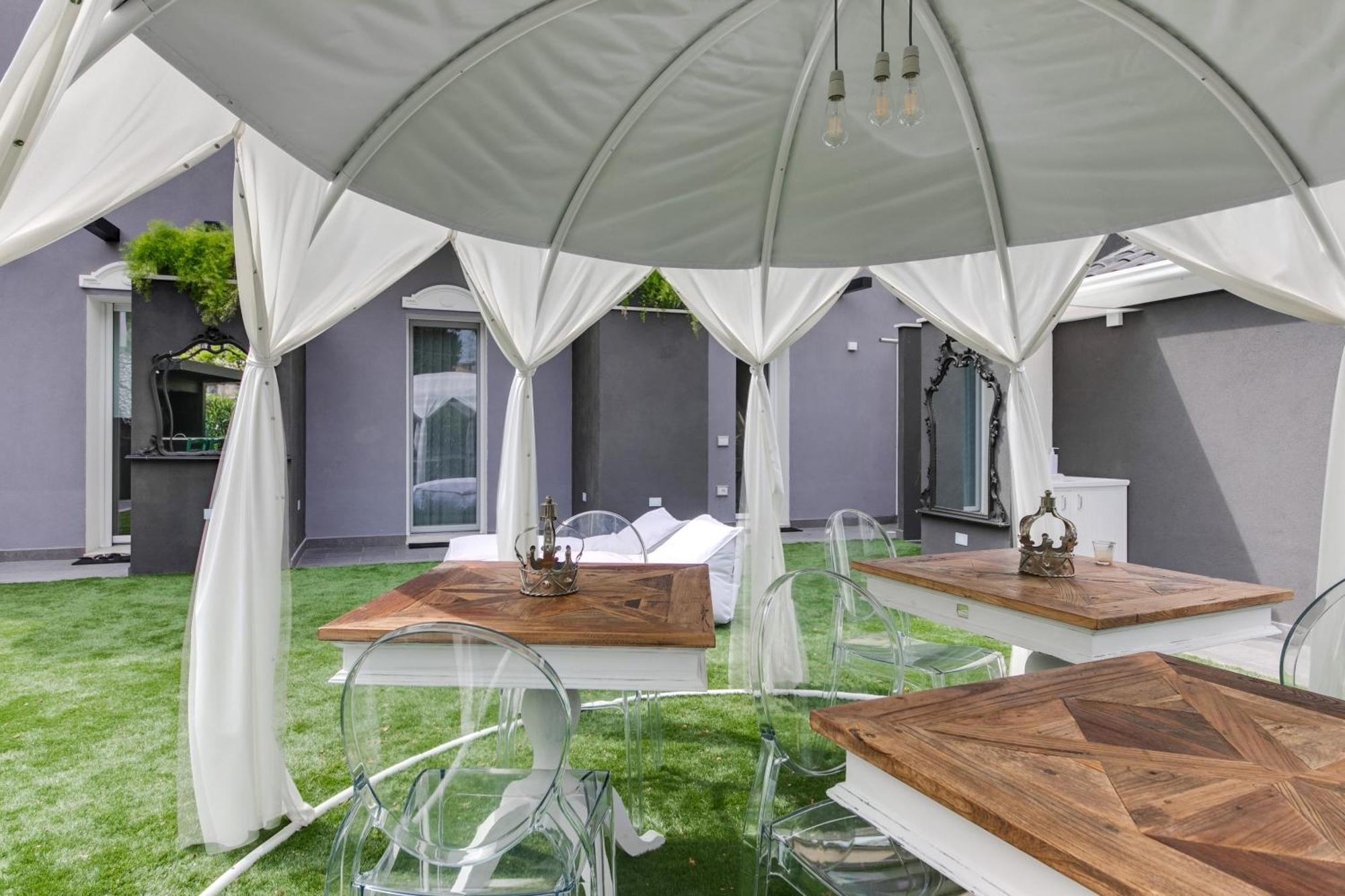 Villa Monti Suites&Aparts เชเซนาติโก ภายนอก รูปภาพ