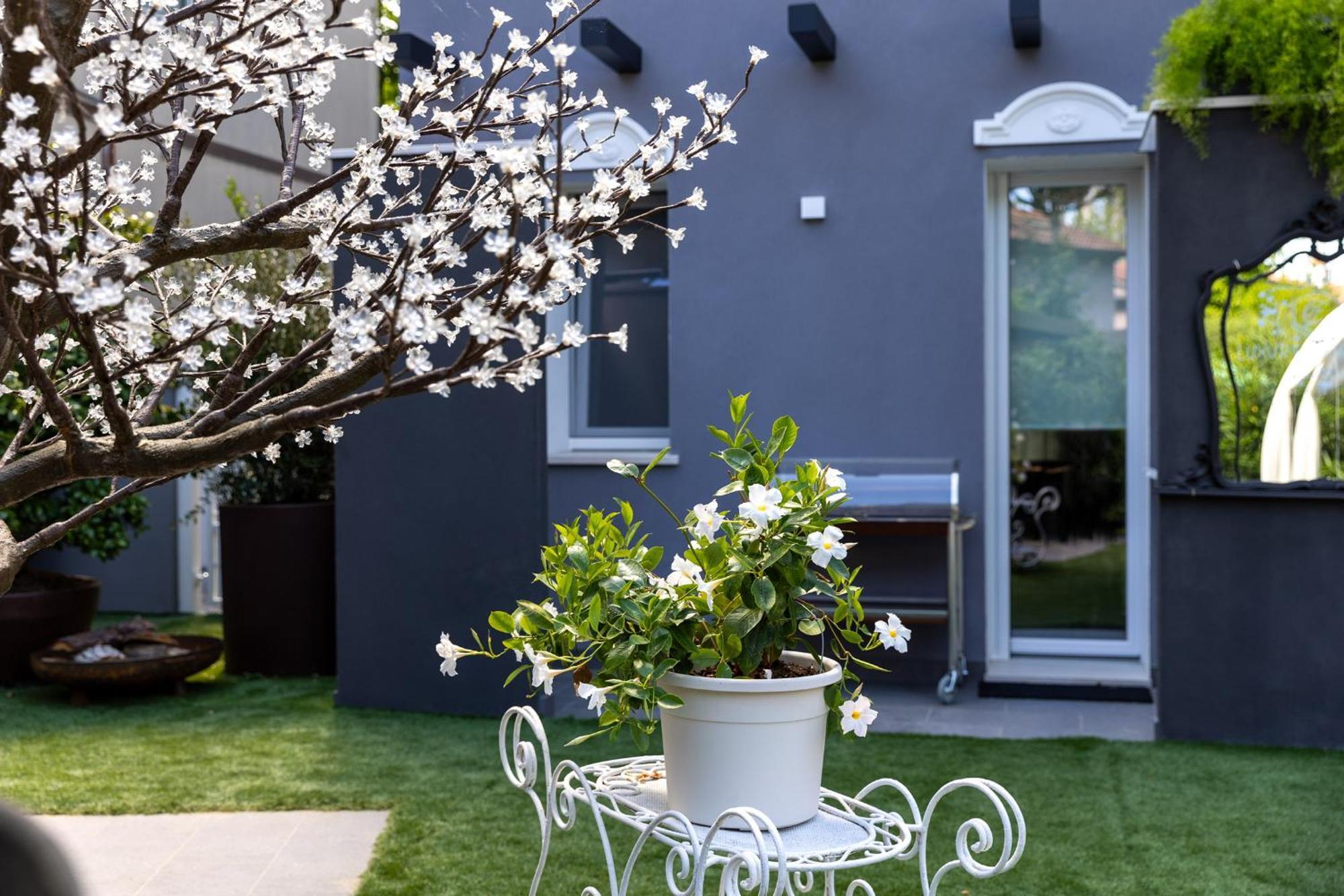 Villa Monti Suites&Aparts เชเซนาติโก ภายนอก รูปภาพ